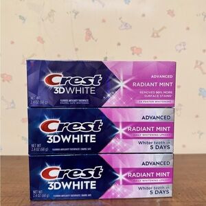 3* Crest 3D White Radiant Mint Toothpaste
